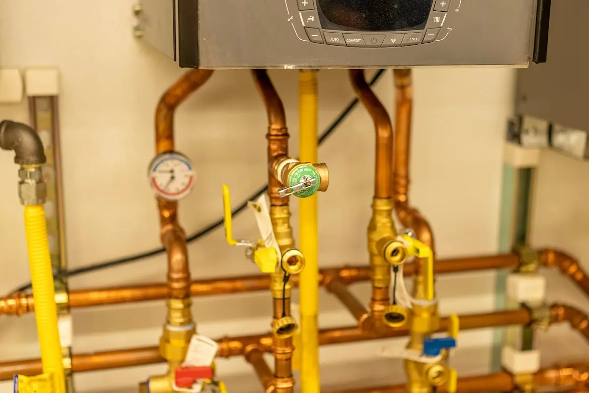 Licensed technician providing Pipe Repair for a homeowner in Poplar Bluff